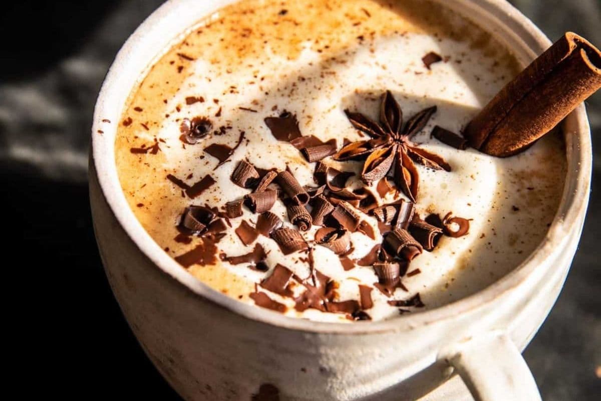 Chocolate Chai Tea Latte (16 oz)
