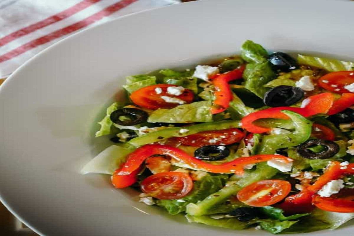 Goat Cheese Garden Salad