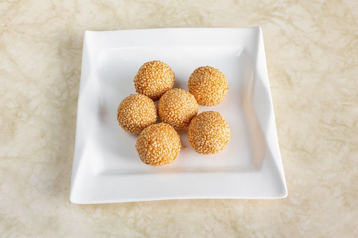 Deep-Fried Sesame Balls