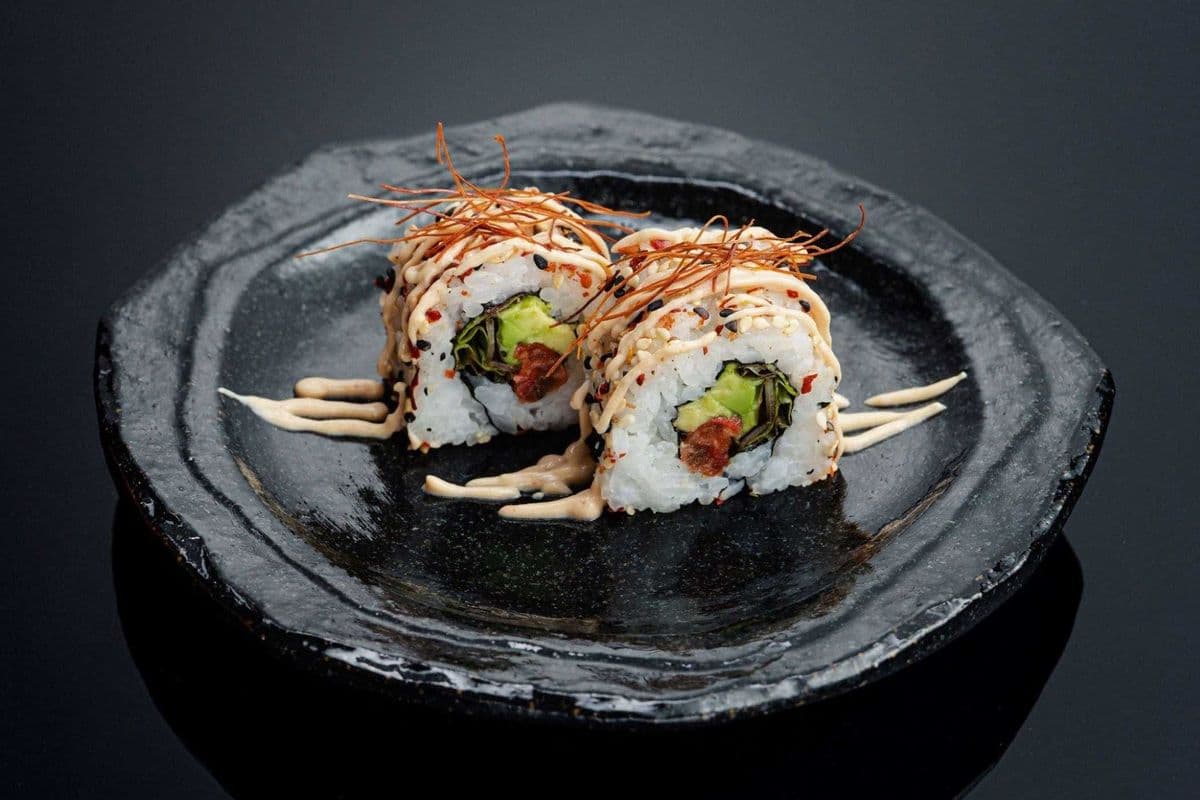 Fire Roll (8 pcs) (Vegan, gluten free, made with organic ingredients)