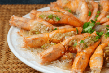 37. Steamed Shrimp with Garlic Vermicelli