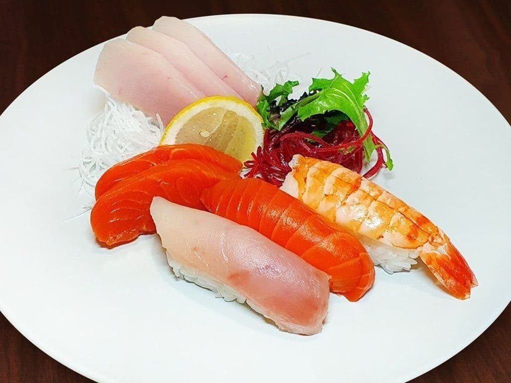 Sashimi and Sushi Combo