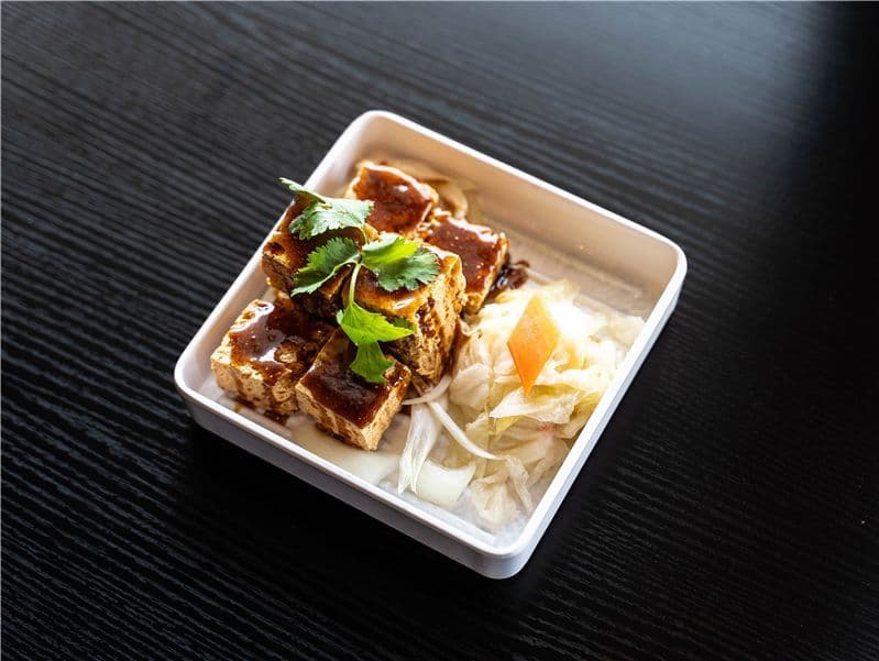 A04 Deep-Fried Tofu TW Sour Cabbage 8p A04 台式泡菜炸豆腐 8p