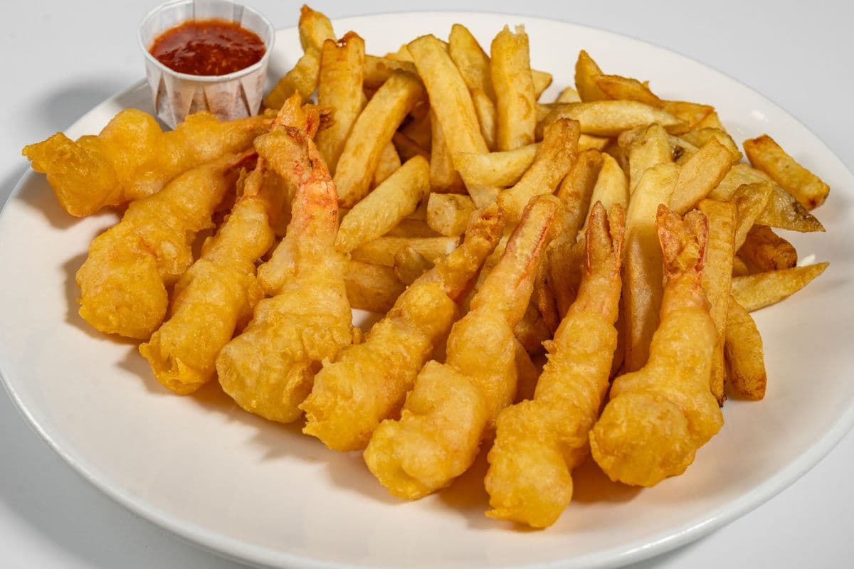 Shrimp (8 pcs) and Chips