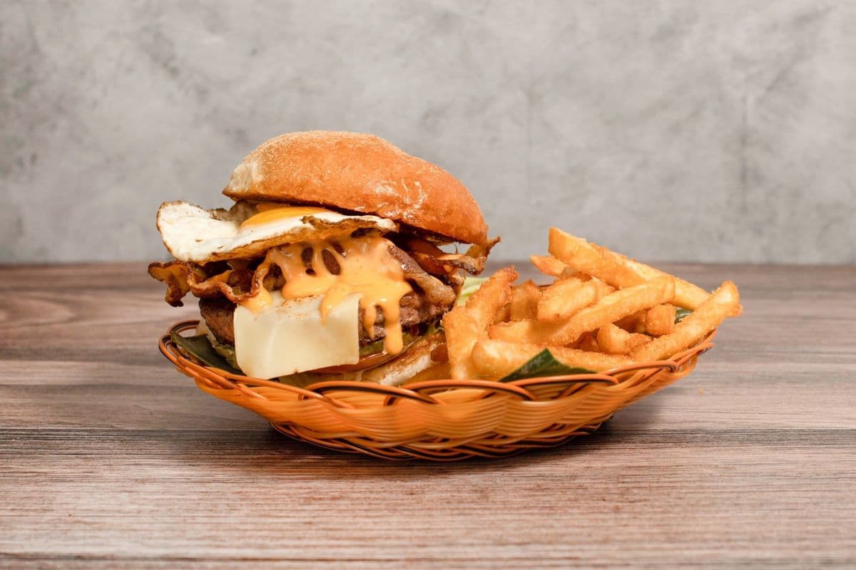 Burger, Bacon, Egg