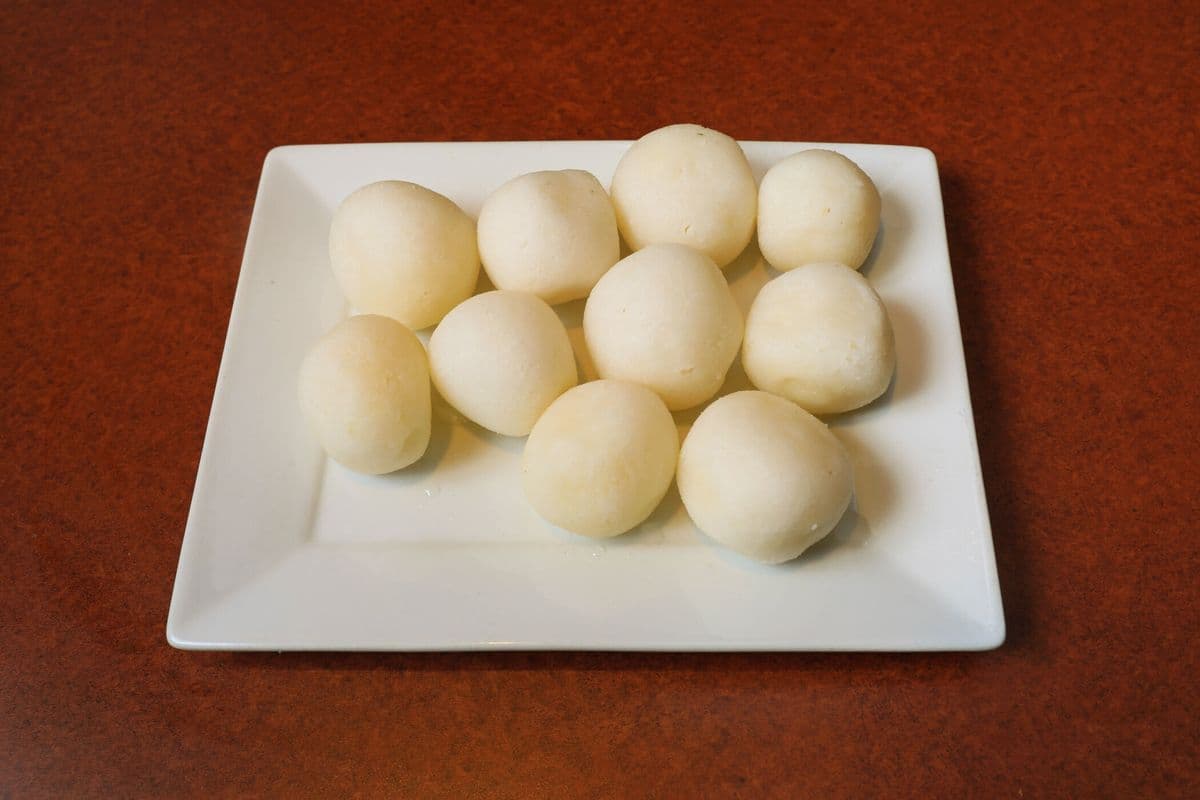 Small Rasgulla
