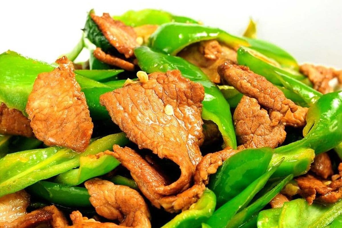 Pork with Green Pepper青椒炒肉