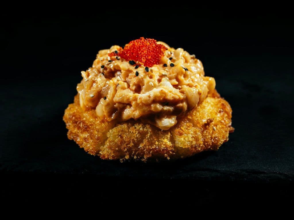 P02. Spicy Butterfish Pizza (4 Pcs)