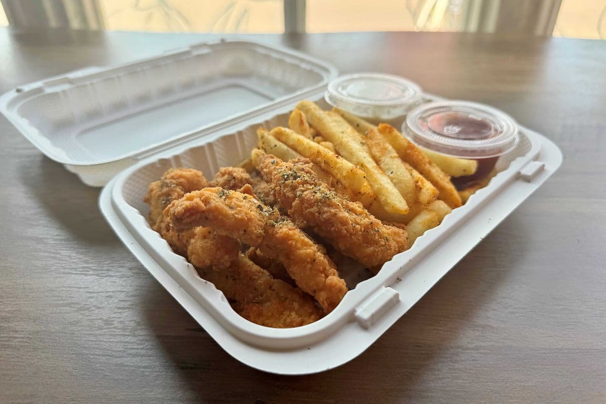 Chicken Tenders /w Fries Dinner