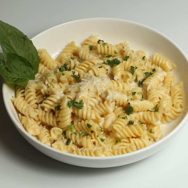 Rotini with Alfredo Sauce