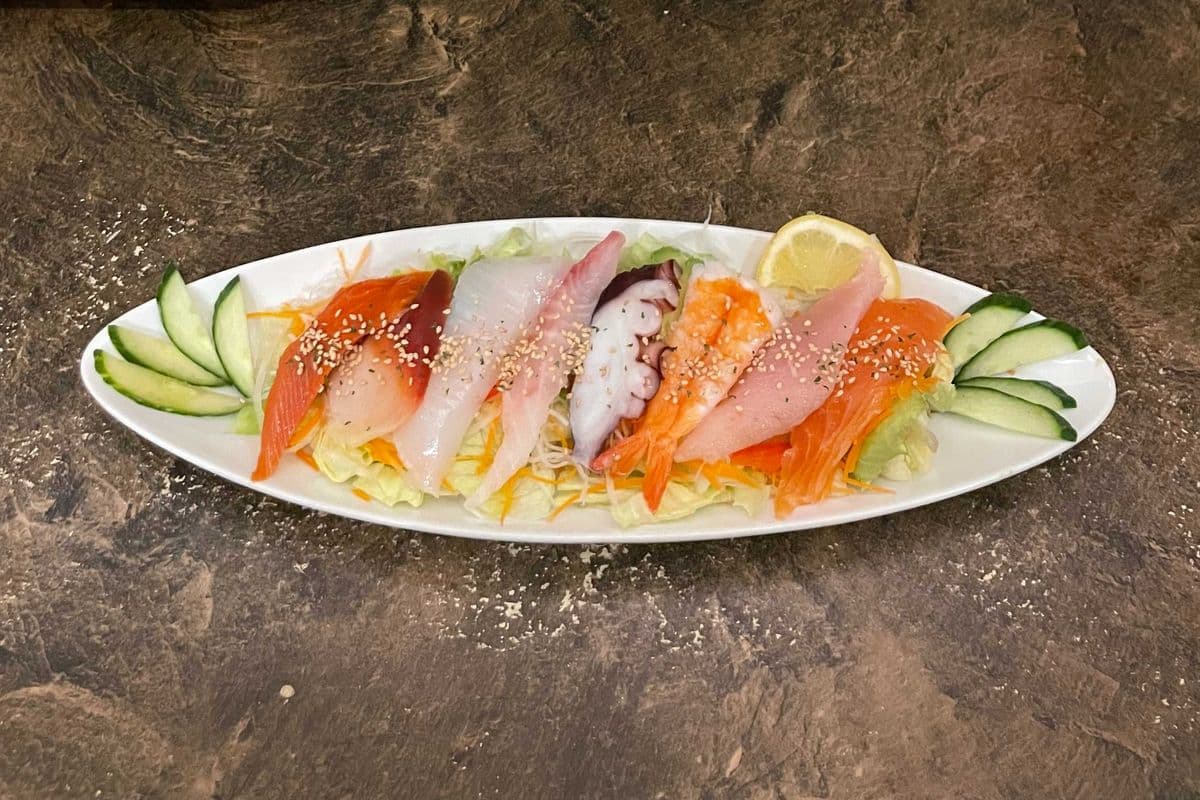 Joy Sashimi Salad