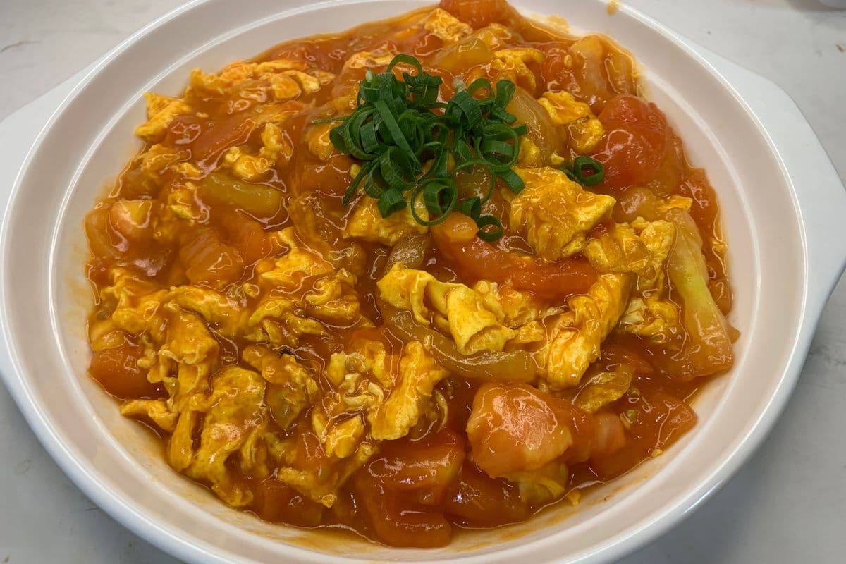 40. Tomato and Egg Sauce Rice