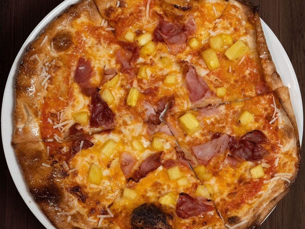 PINEAPPLE & PIG