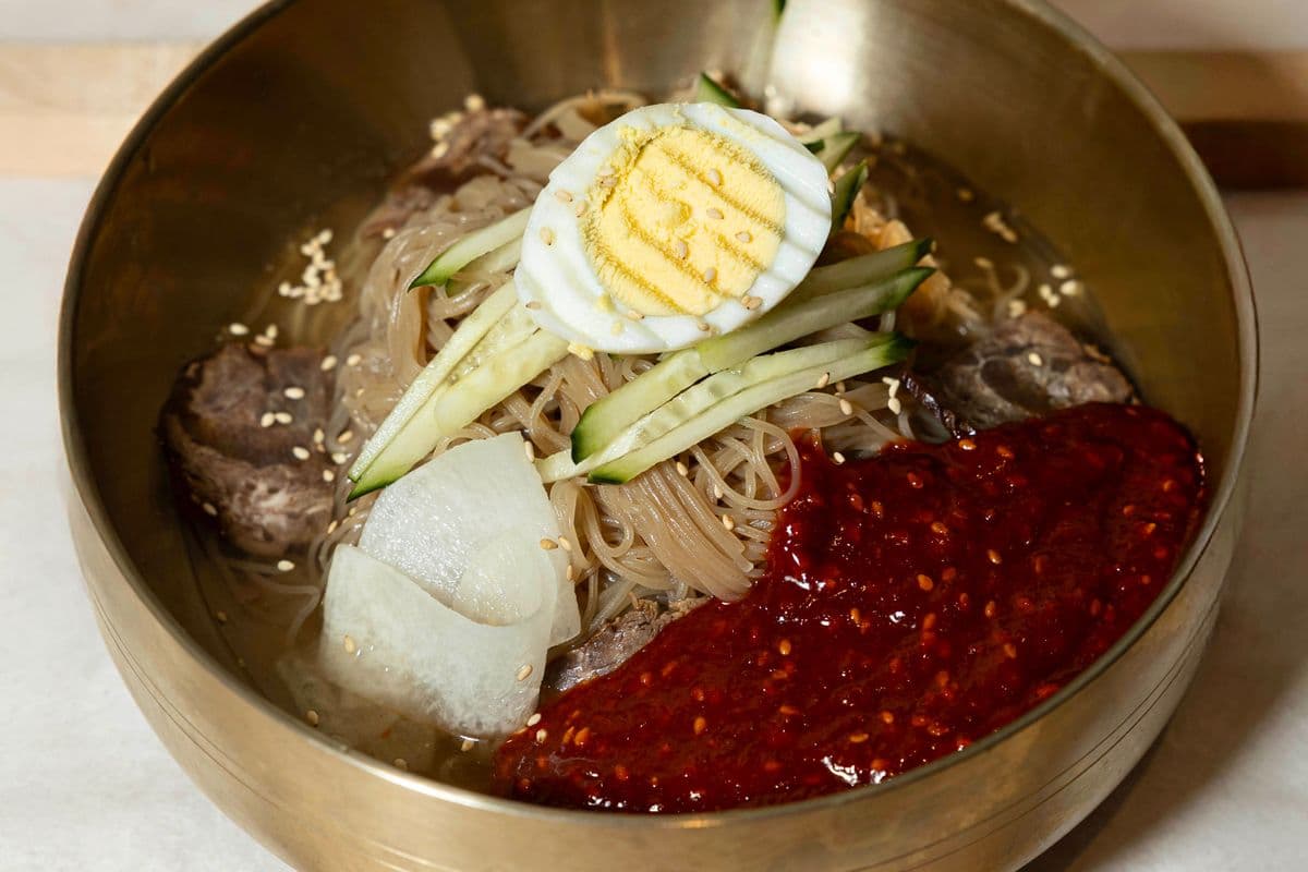 K2. Bibim Naeng Myun (비빔냉면)