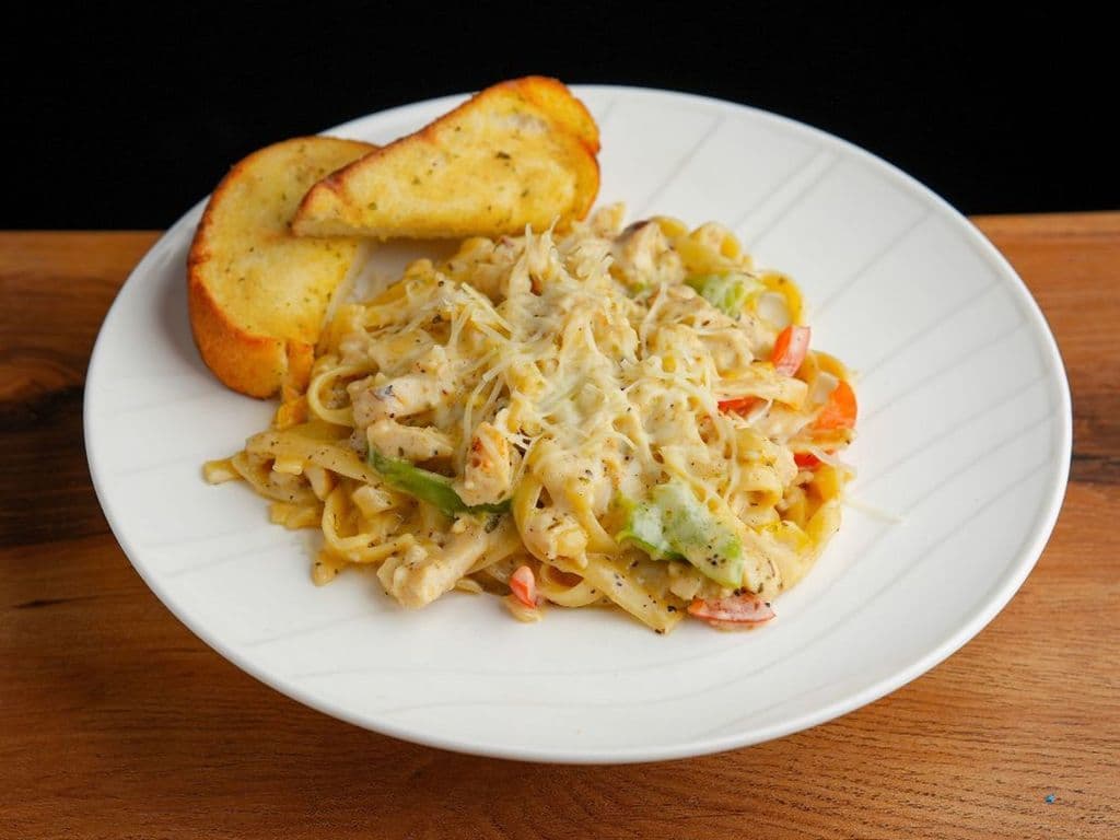 ALFREDO FETTUCCINE