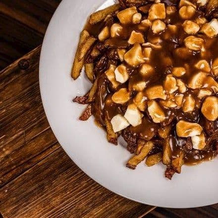 Poutine avec poulet / Poutine with chicken