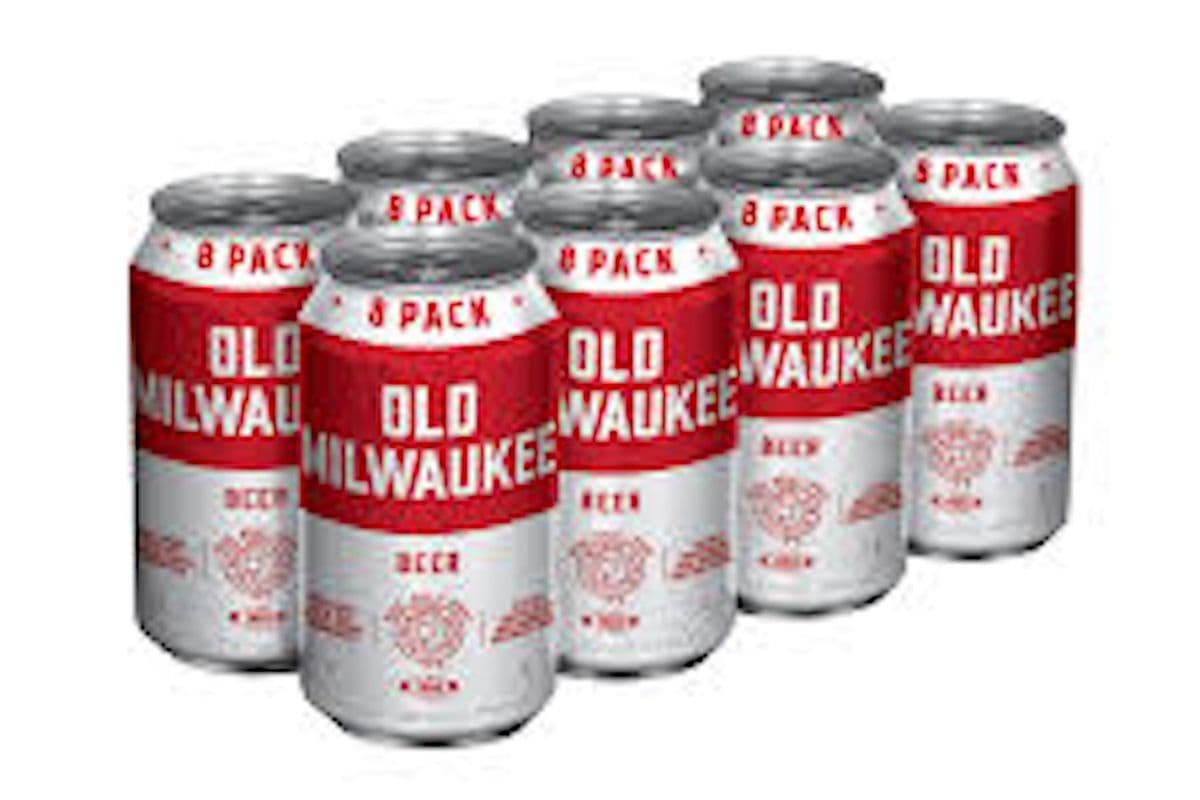 Old Milwaukee 8 Cans (8 x 355 ml)