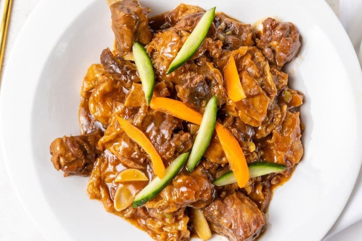 153. Beef Brisket and Gluten Bread with Soybean Sauce - 黄焖牛腩面筋