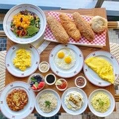 Landwer's Family Famous Breakfast (Serves 4)