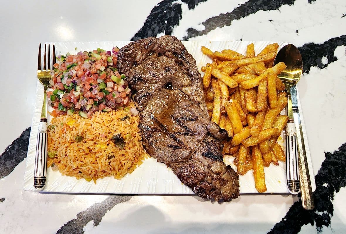 Charcoal Striploin Steak Platter ❤