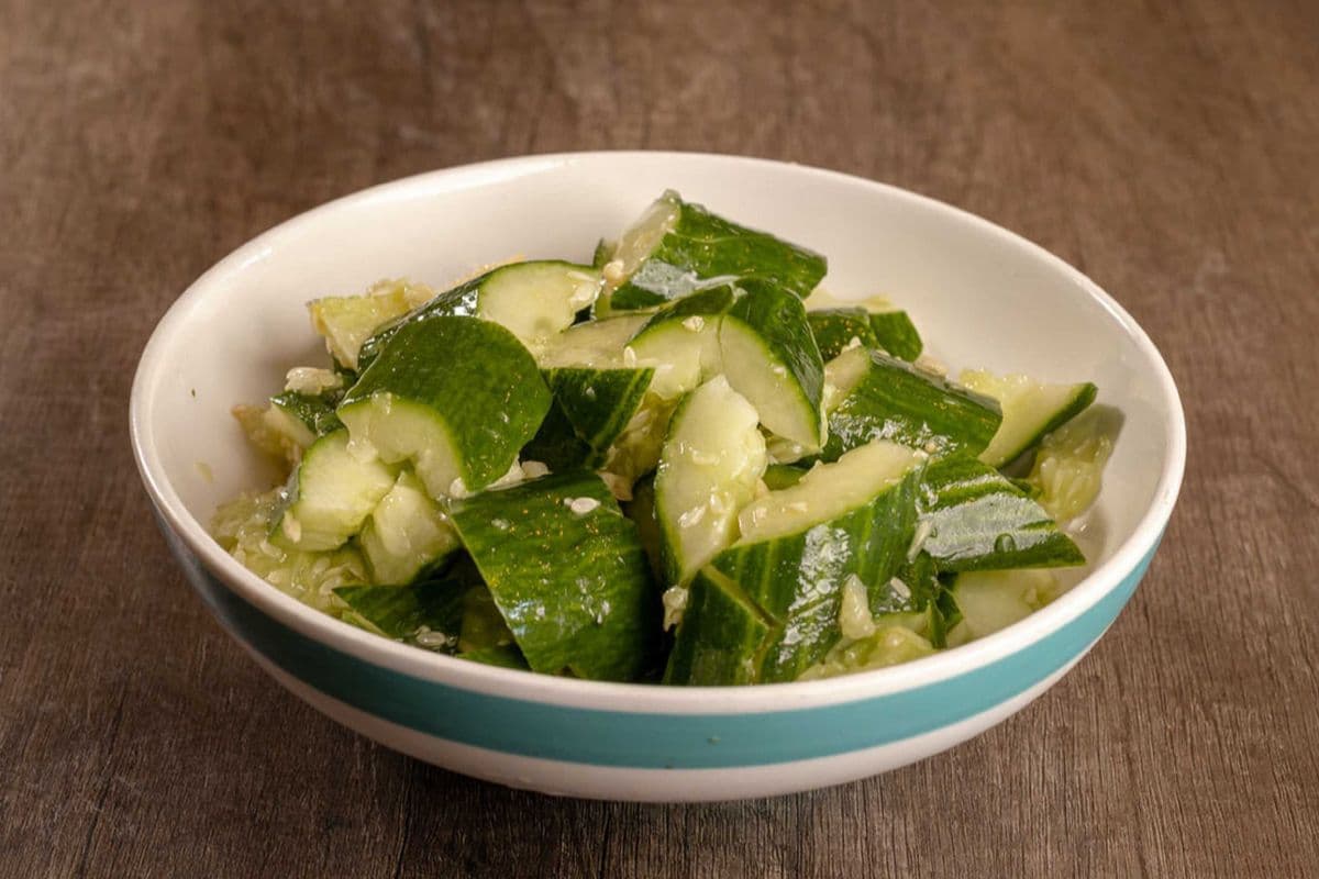 Shredded Cucumbers in Garlic Sauce 刀拍前男友