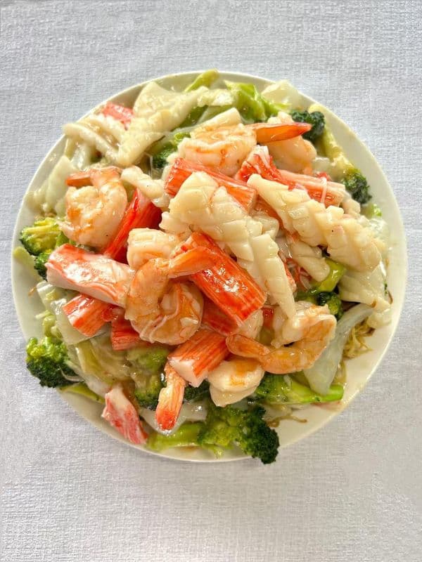 68. Chow mein aux fruits de mer / Seafood Chow Mein / 68. Chow mein aux fruits de mer / Seafood Chow Mein