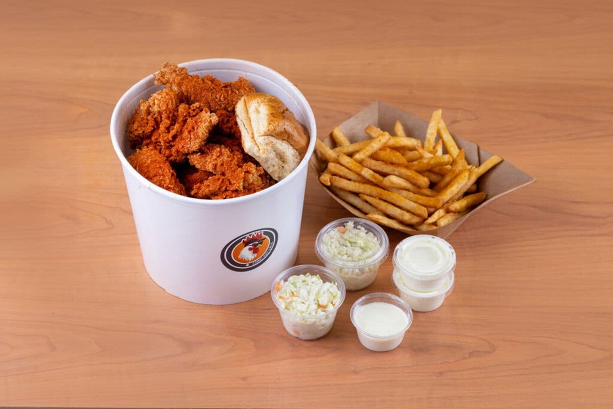 Nashville Family Chickenista Tenders (16 pcs)