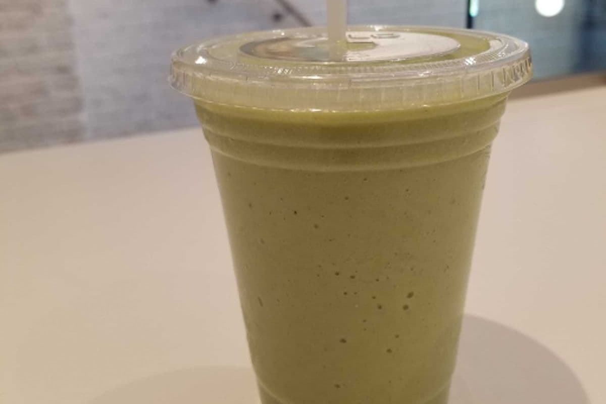 Pineapple Green Smoothie (16oz)