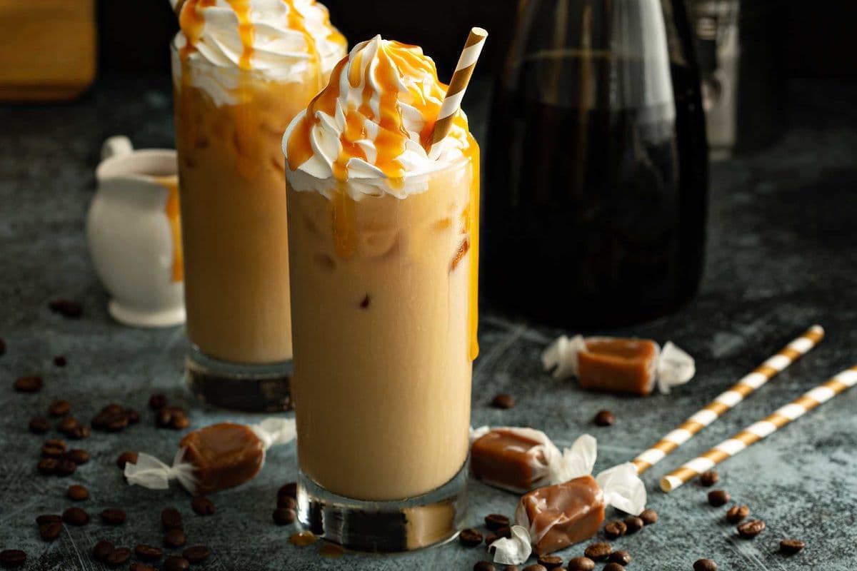 Toffee Crunch Latte (Iced) (16oz)