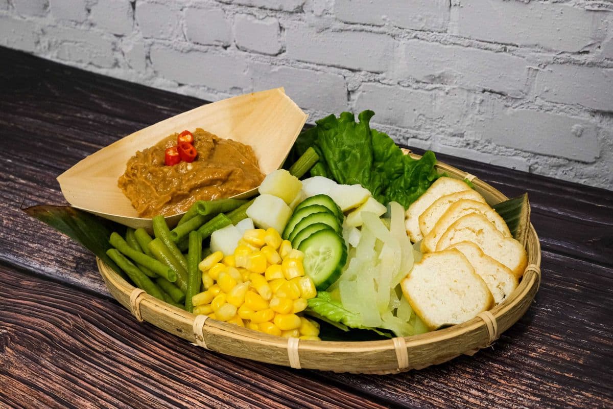 Gado Gado - Indonesian Peanut Salad