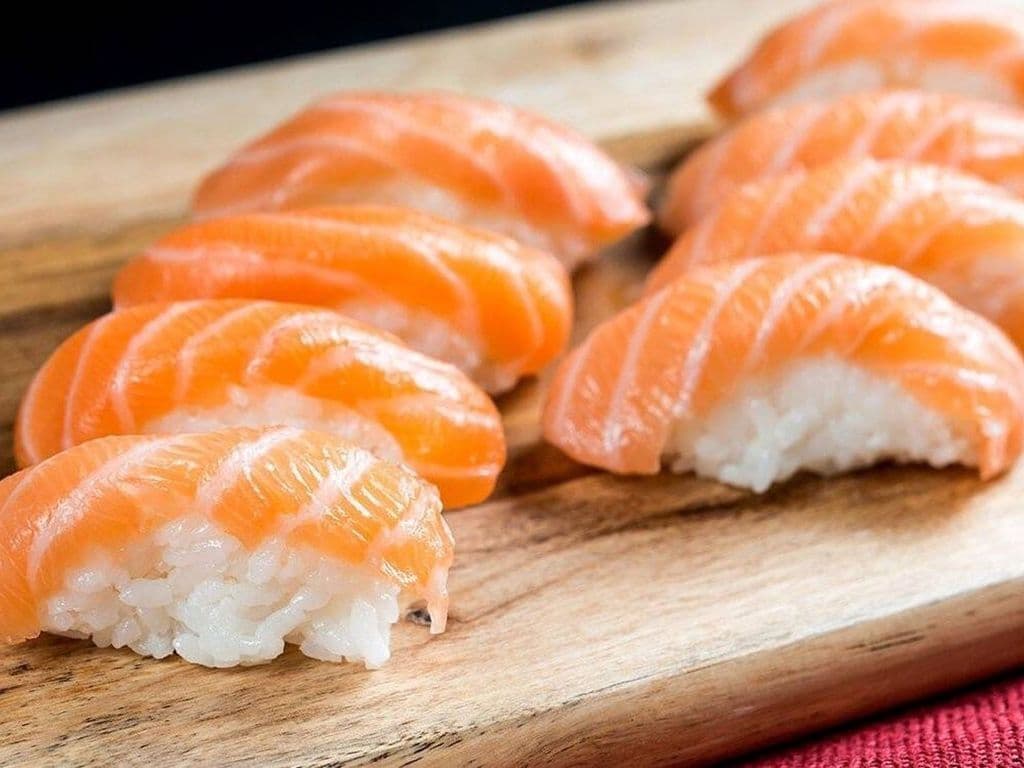 Salmon (Sake) Sushi