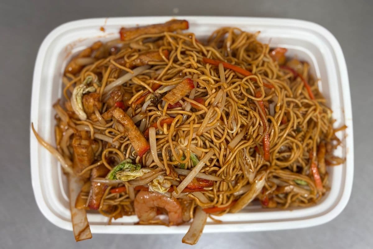 54. House Special Egg Noodle (Large)