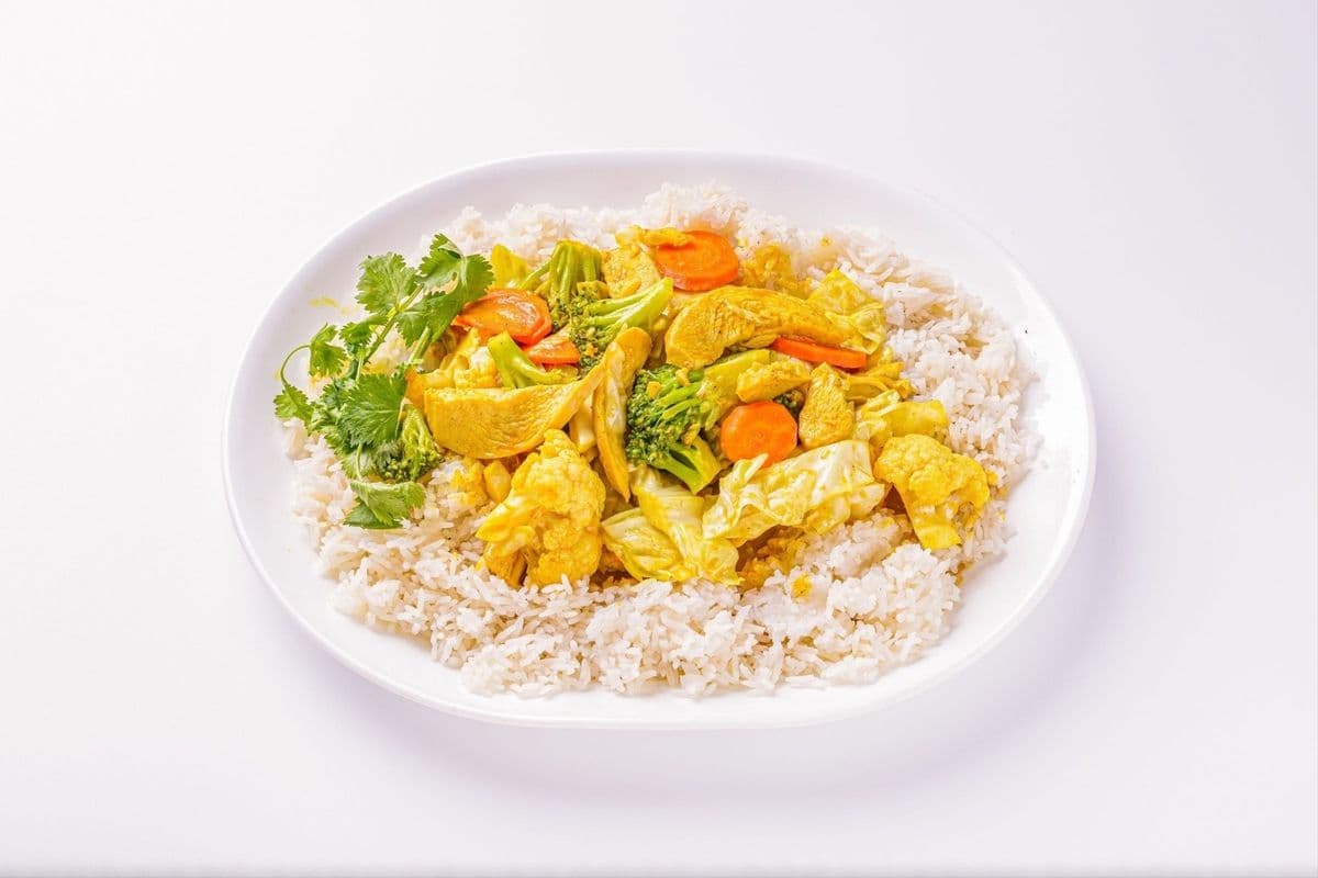 30. Coconut Curry Beef or Chicken or Shrimp with Vegetables on Steam Rice (gluten free)
