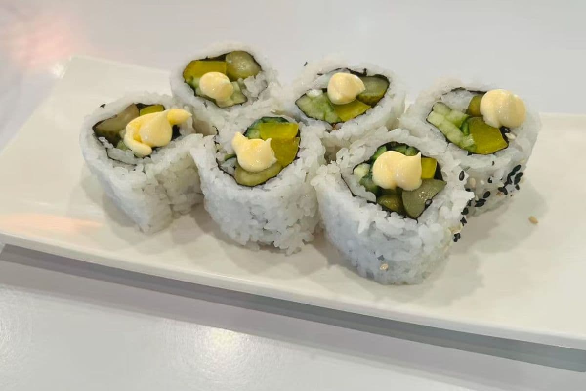 V8. Pickle Pickle Roll (6 pcs)