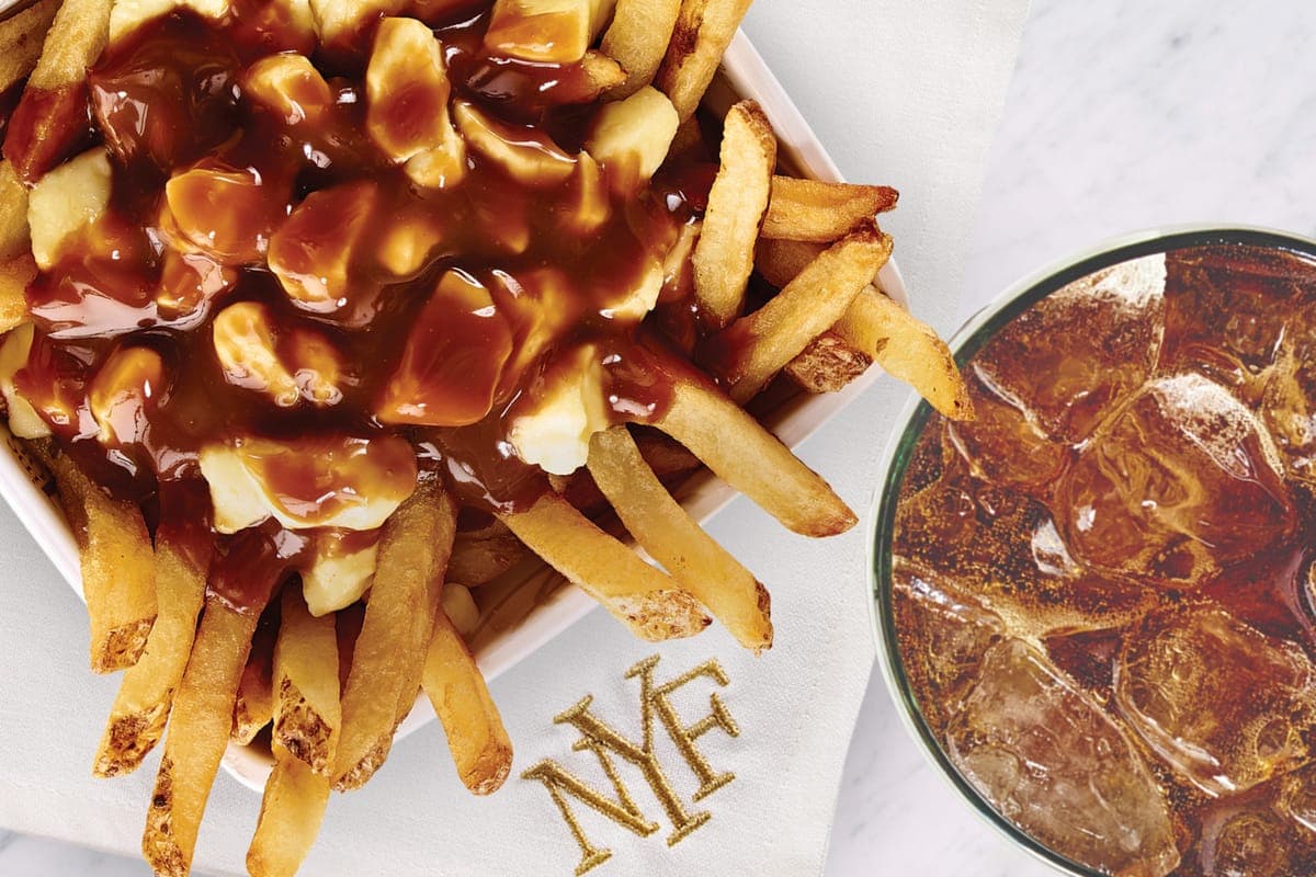 Classic Poutine + Pepsi Combo