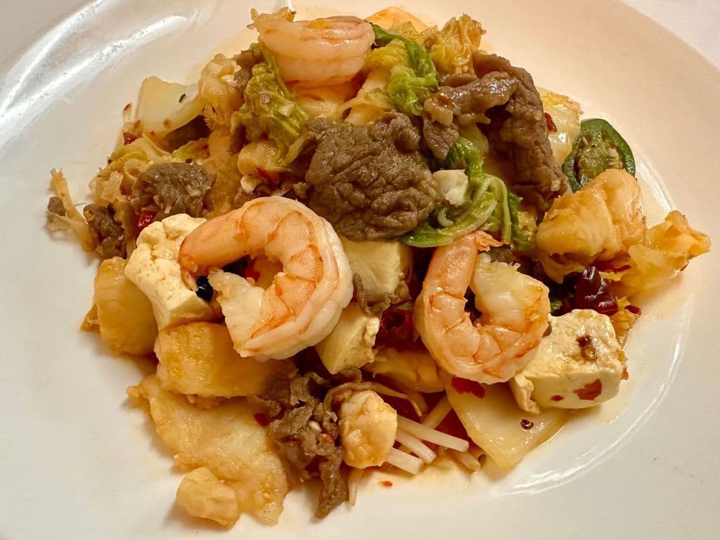 House Special Hot Pot (水煮杂烩)