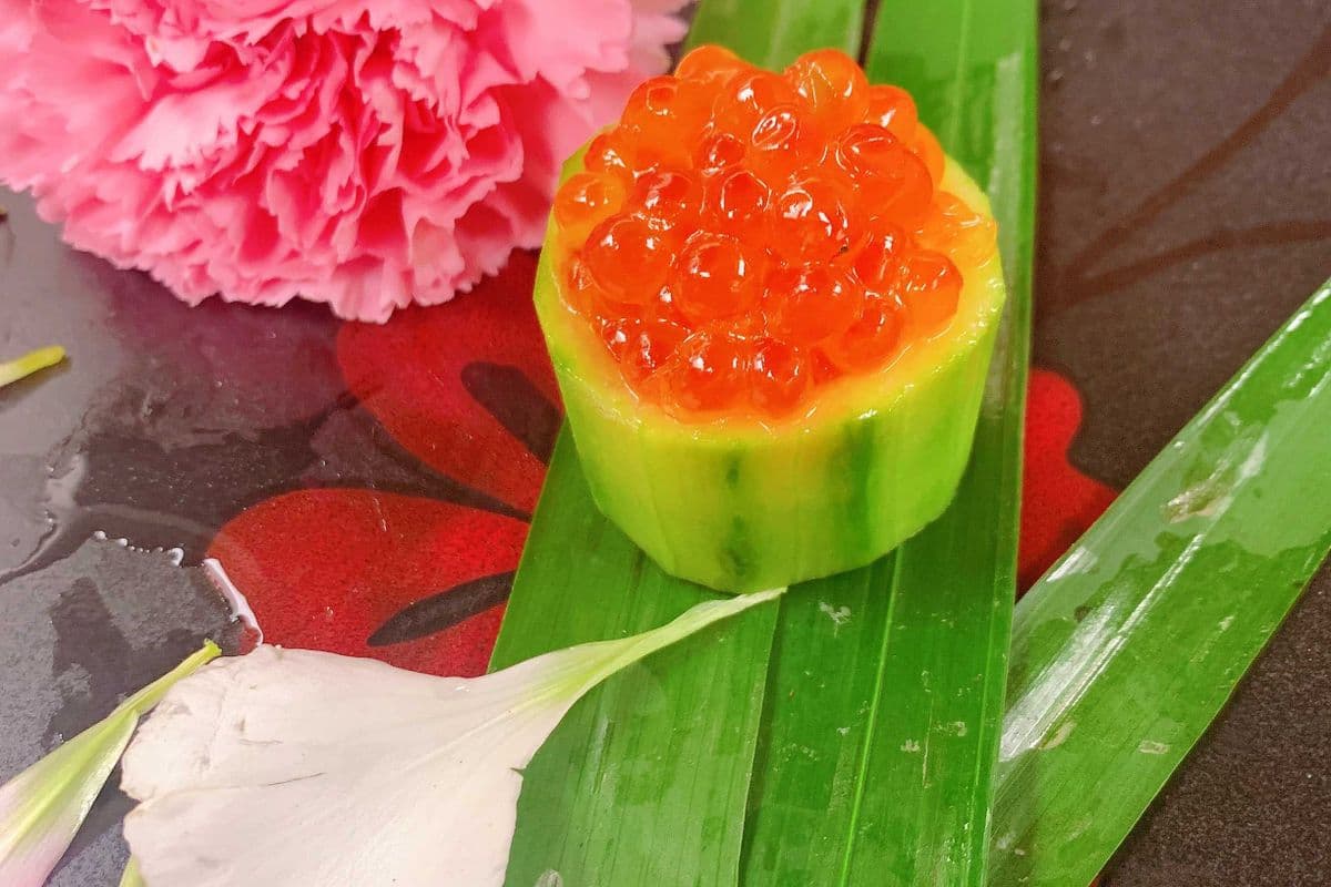 C23. Ikura (Salmon Roe)sushi 2pcs