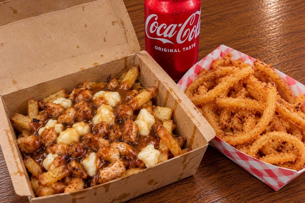 Poutine Special + Reg Onion Ring and Pop Combo