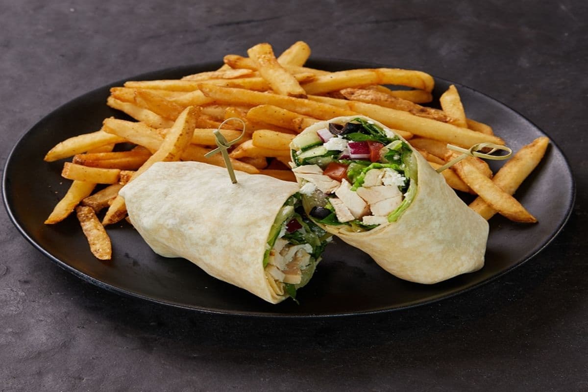 GREEK CHICKEN WRAP