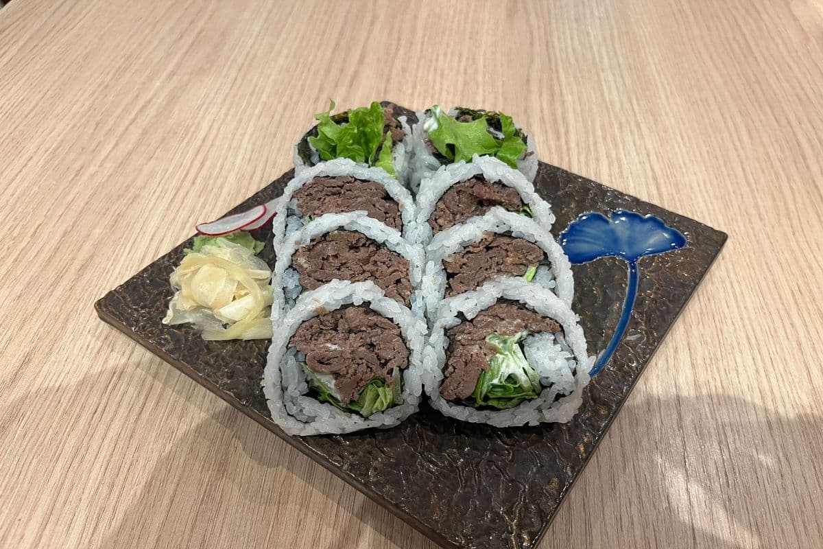 Beef Tikka Roll (6 Pcs)