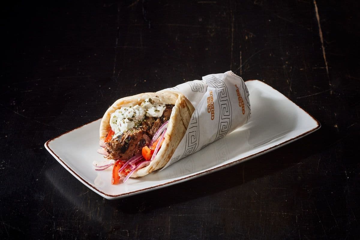Souvlaki pita au porc / Pork Souvlaki Pita