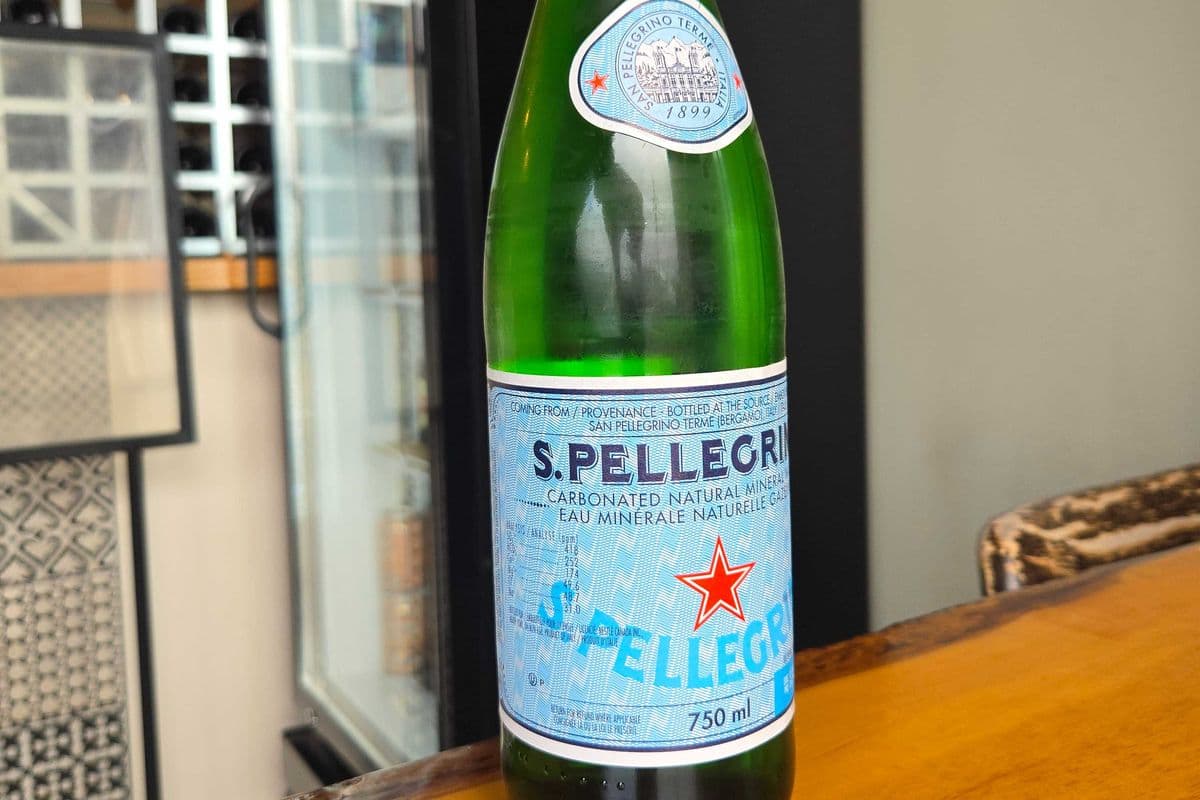 S.Pellegrino Carbonated water Bottle (750ml)