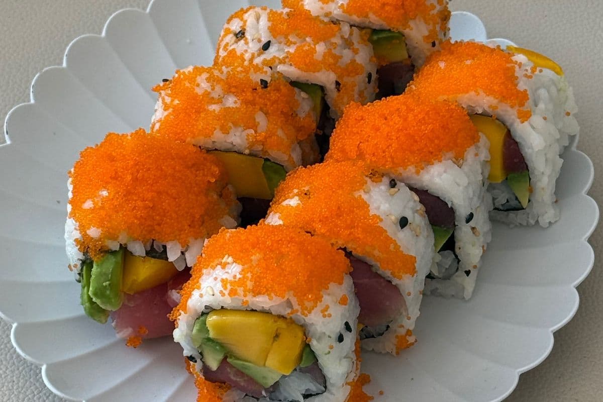 🫰Tuna mango roll (8pcs)