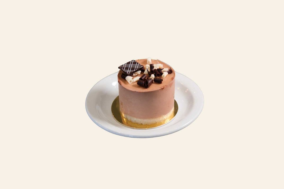 Salted caramel cake