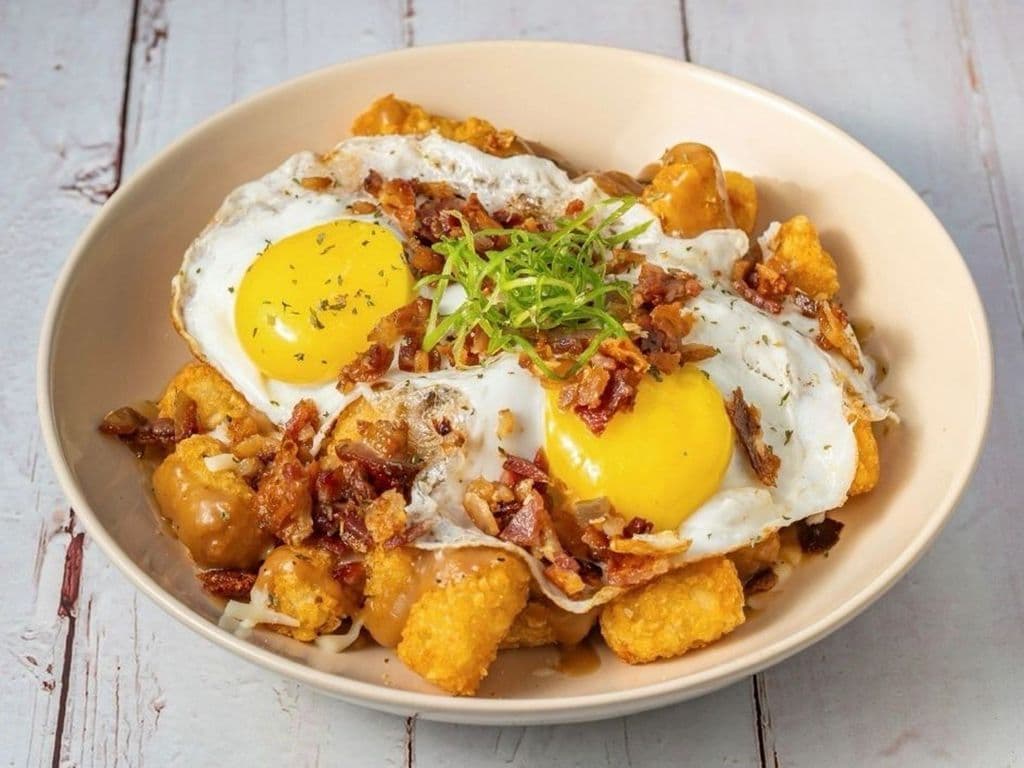 Breakfast Poutine