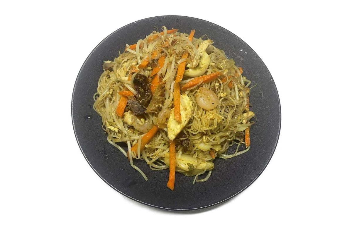 M11. Singapore Style Rice Noodle 星米