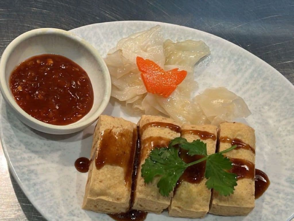 Stinky Tofu TW Sour Cabbage 炸臭豆腐