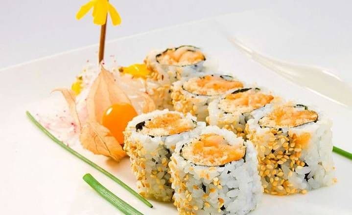 Spicy Salmon Crispy Roll (8)