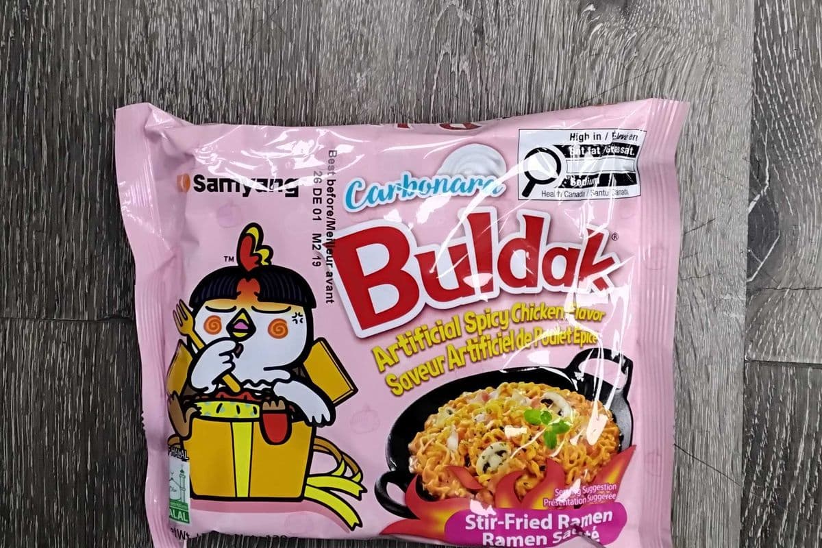 Buldak spicy chicken carbonara (130g)