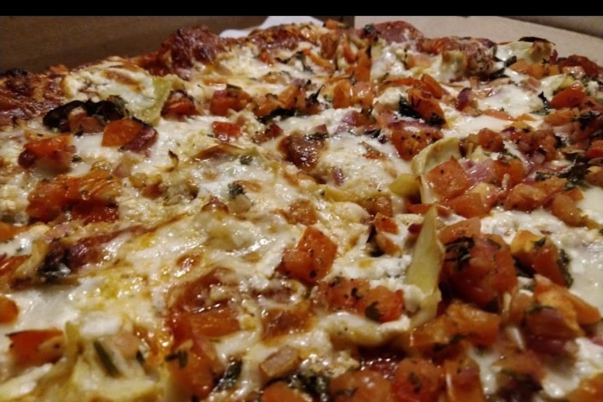 31. 11" Small Logan Pizza